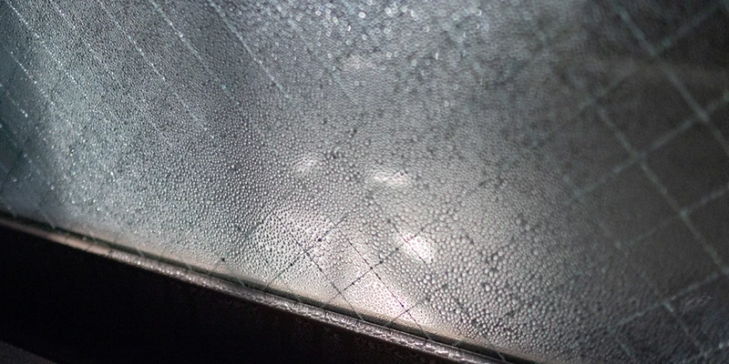 窓際の結露