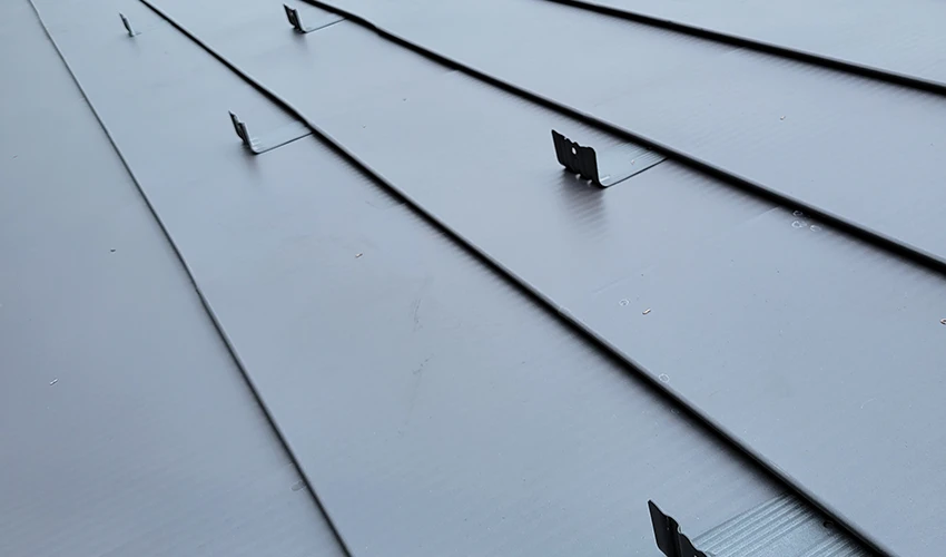 モダンな住宅の屋根