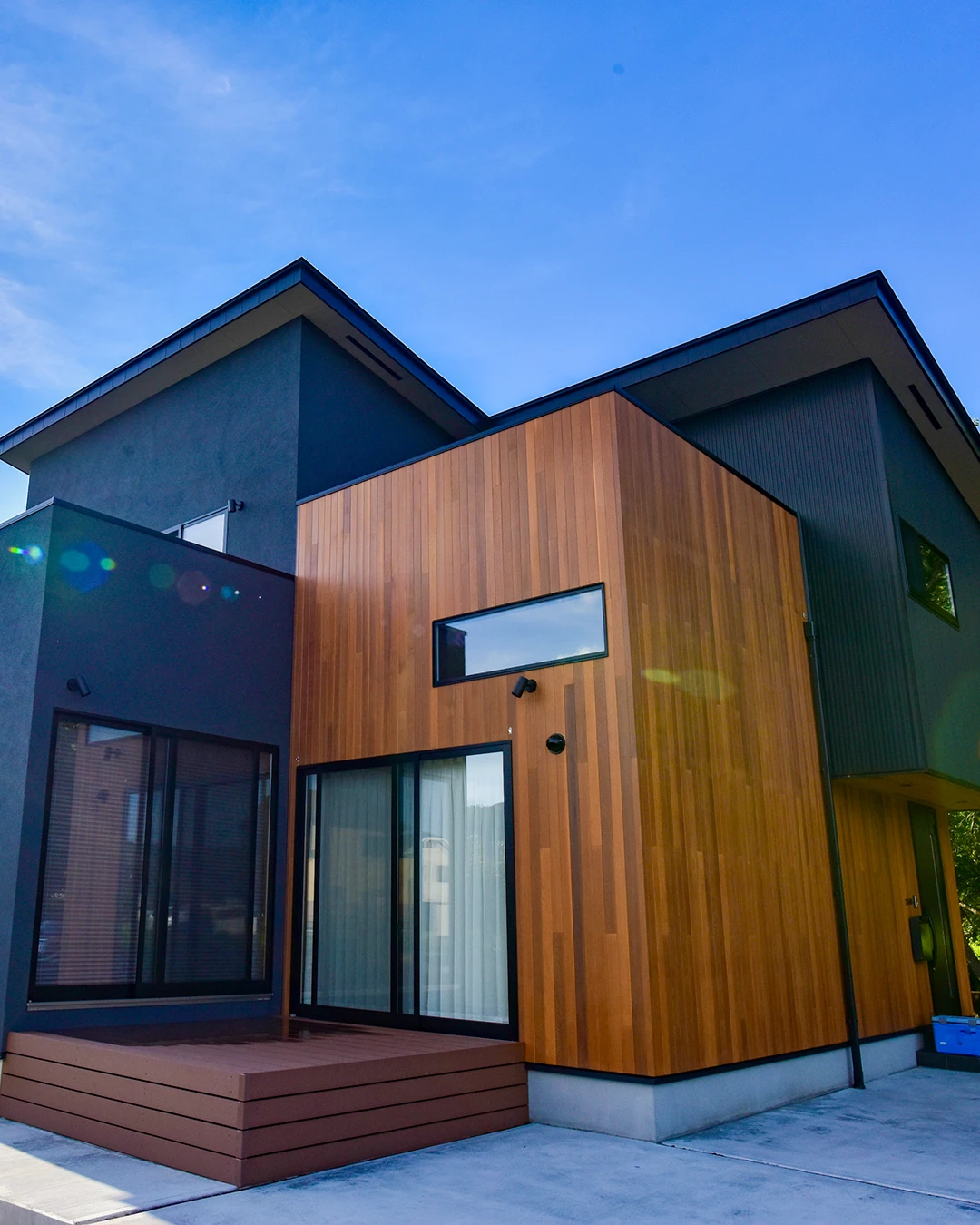 モダンな住宅の外観